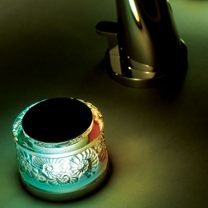THG Island Смеситель для раковины на 3 отверстия, ручки с подсветкой, с донным клапаном, цвет: Soft gold