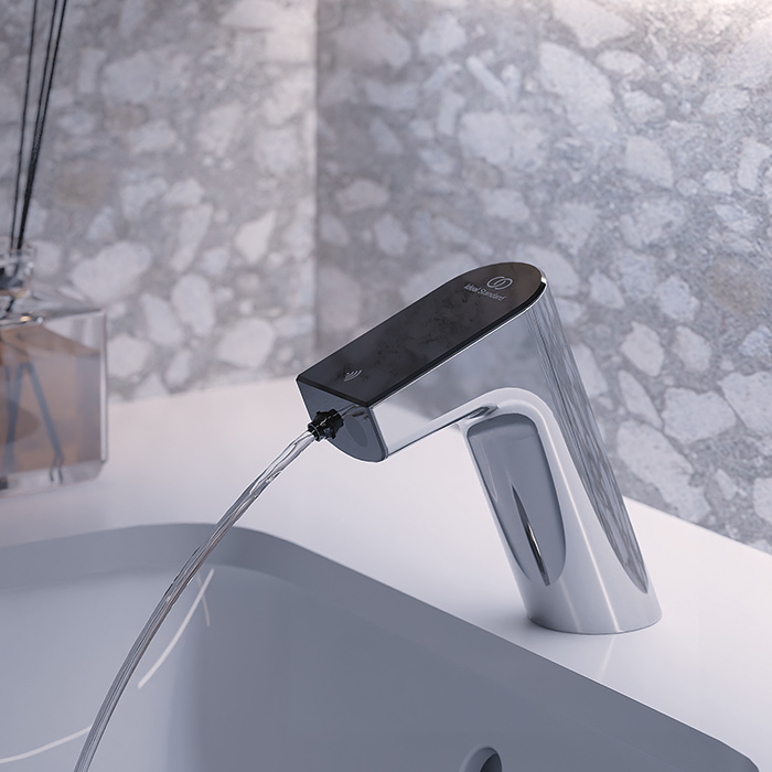 Ideal Standard Intelliflow Смеситель для раковины, на 1 отв., электронный, с адаптером 100-240VAC, цвет: хром/чёрный глянец