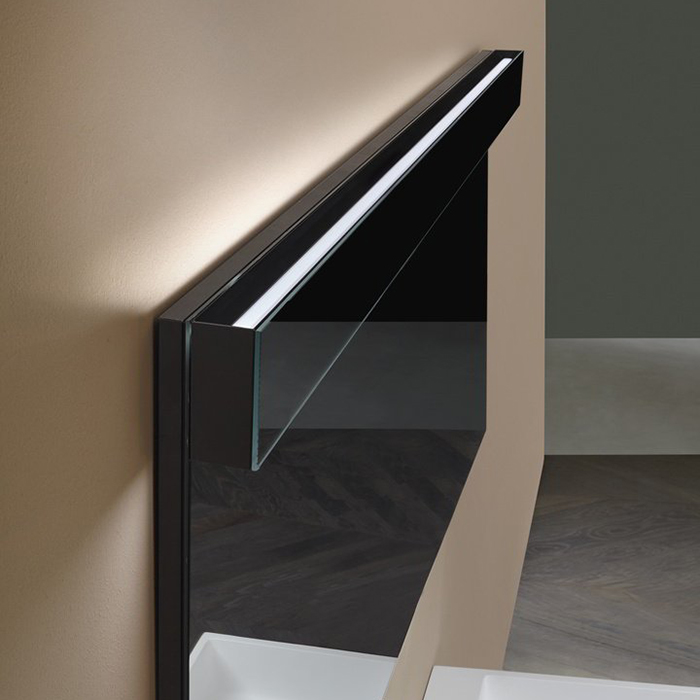 Antonio Lupi Lucente Светильник 540х45х90 мм, со светодиодной прямой и непрямой подсветкой, крашенный черный алюминий, накладка из зеркального стекла