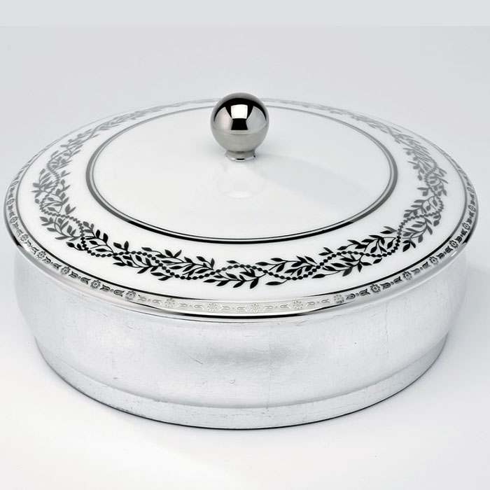 THG MARQUISE BLANC DECOR PLATINE Китайская лакированная коробка с белой керамической крышкой Ø180 мм., big size, декор платина, цвет: серебро