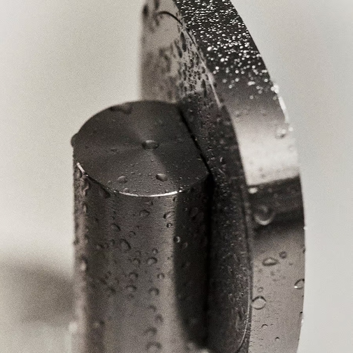 QuadroDesign Super Смеситель для душа, настенный, с ручным душем, цвет: Brushed Stainless Steel