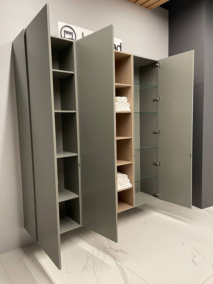 Burgbad Пенал подвесной 180хh196х37cм, двери push-open, с открытым пеналом, цвет: Grey matt