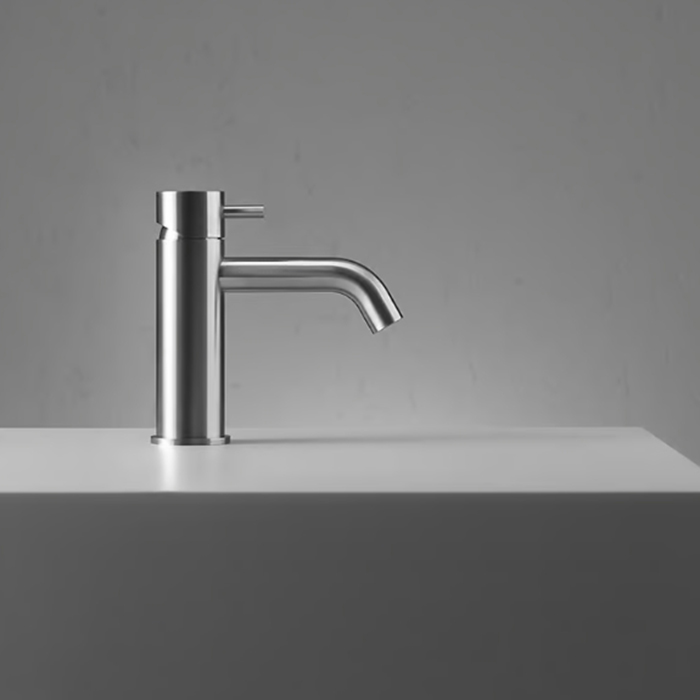 QuadroDesign Source Смеситель для раковины, на 1 отв., цвет: brushed stainless steel