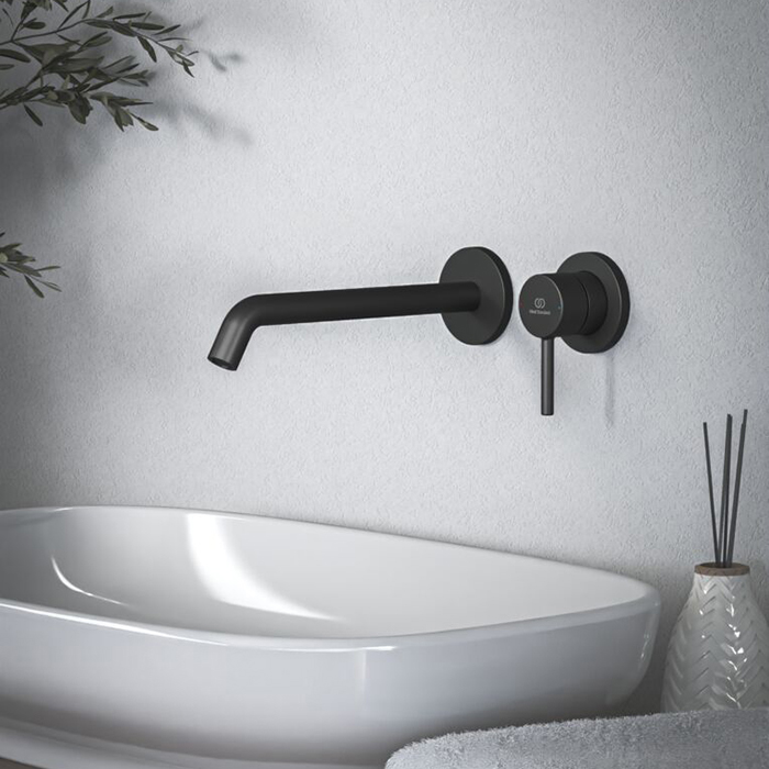 Ideal Standard Ceraline Nuovo Смеситель для раковины, встраиваемым, излив: 22см., цвет: Черный матовый