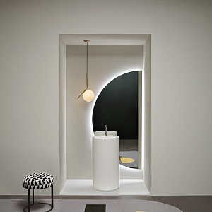 Antonio Lupi Spicchio Зеркало 140х70х0,5 см., полукруг, на раме, с блестящей кромкой