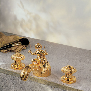 THG Amour De Trianon Смеситель для раковины на 3 отверстия, с донным клапаном, цвет: полированное золото